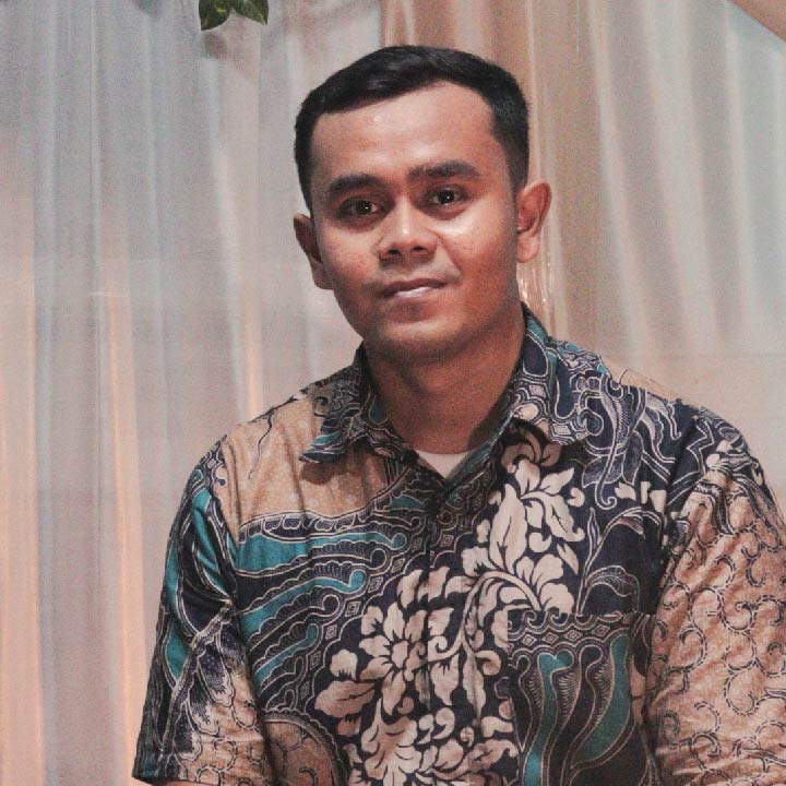 Dewi Anggraini